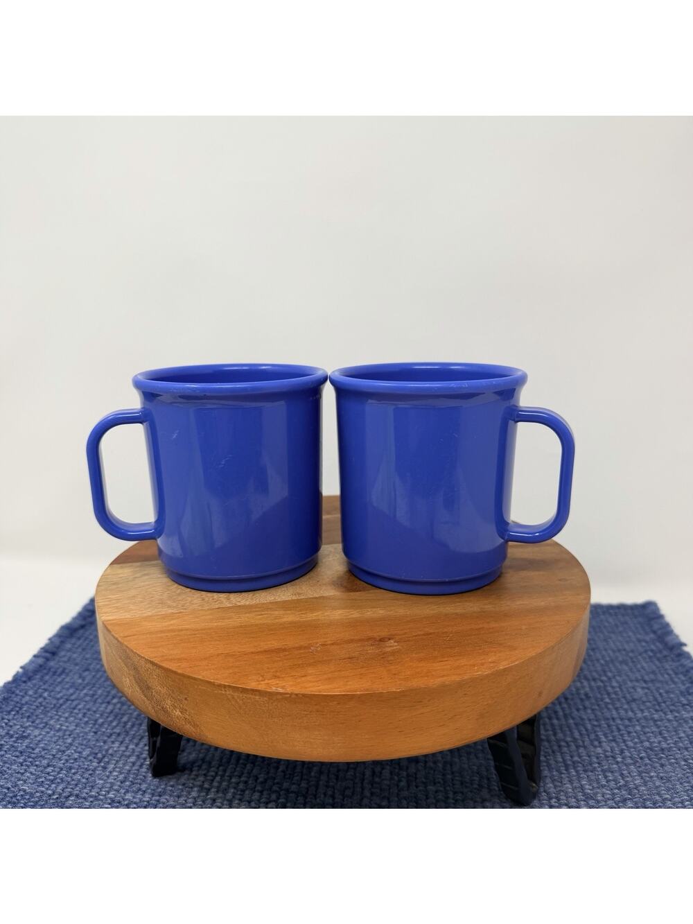 Rubbermaid Melamine Coffee Mugs Casual Dinnerware 3813 Blue Stackable Set of 2